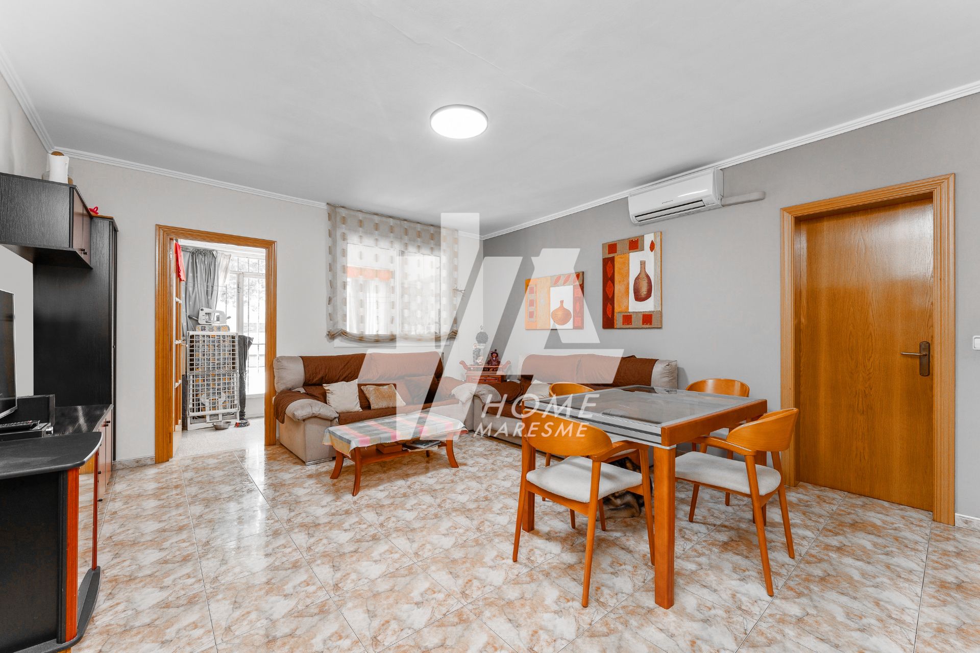 Living room of Planta baja for sale in Sant Adrià de Besòs  with Air Conditioner, Heating and Storage room