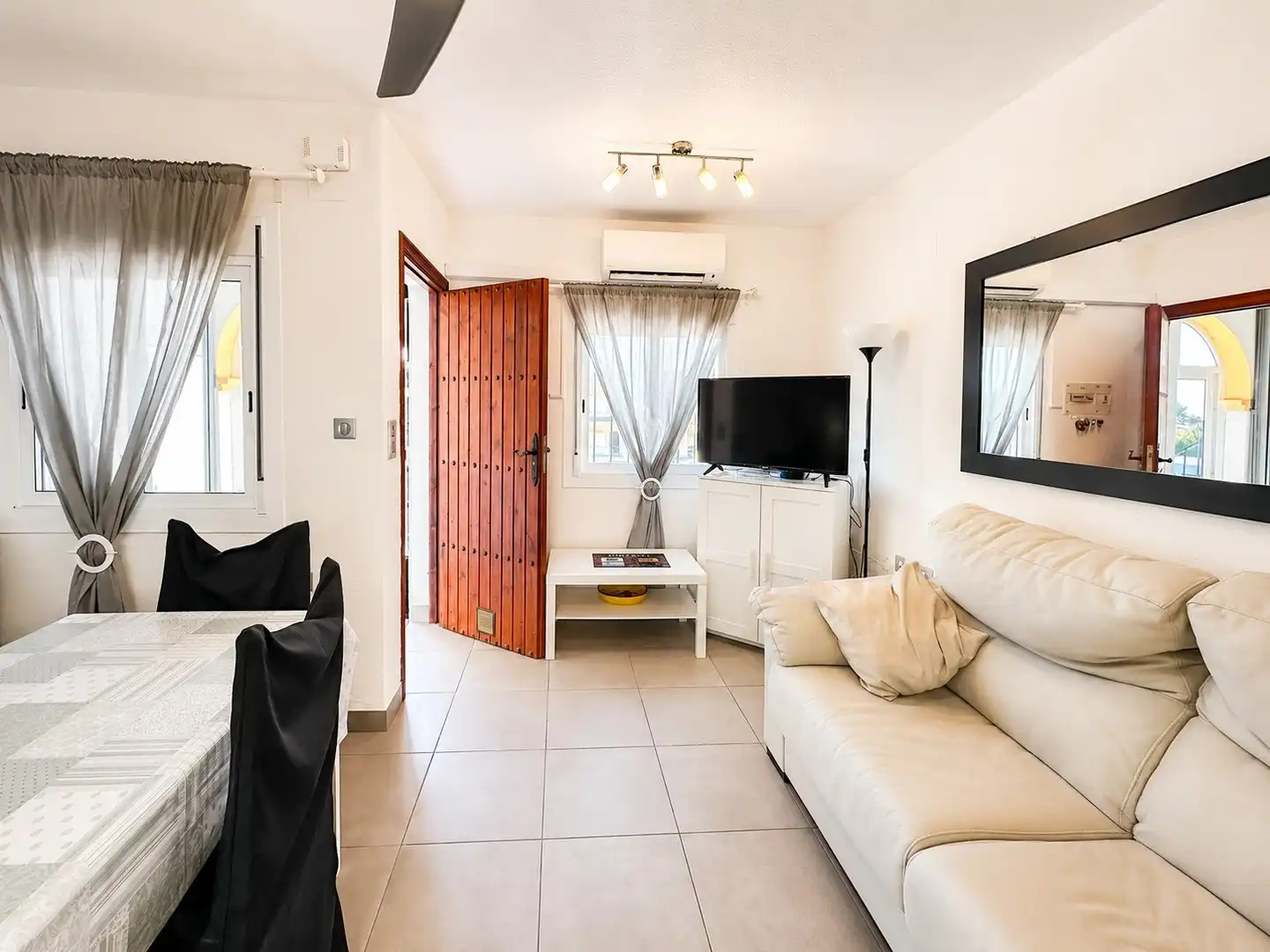 Wohnzimmer von Haus oder Chalet zum Verkauf in San Miguel de Salinas mit Klimaanlage, Heizung und Terrasse