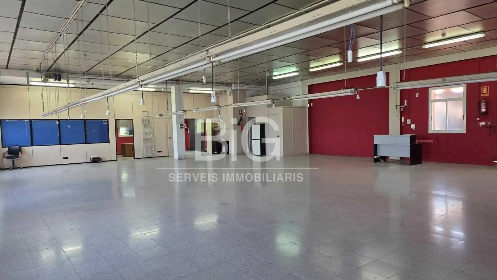 Fabrikhallen zum Verkauf in Mataró