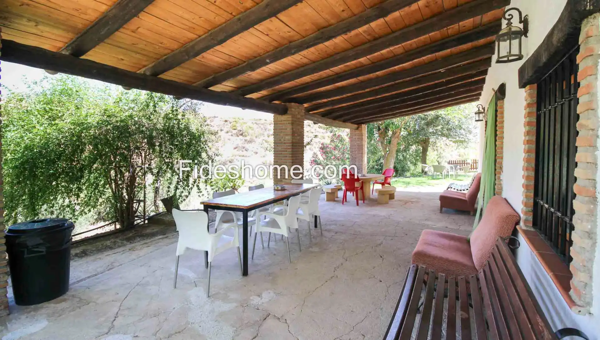Jardí de Finca rústica en venda en Villamena amb Jardí privat, Piscina i Moblat