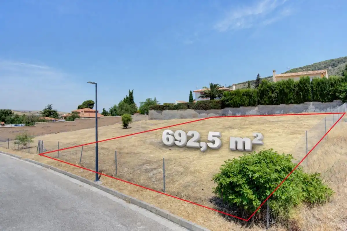 Residential land for sale in Calle C-1 39