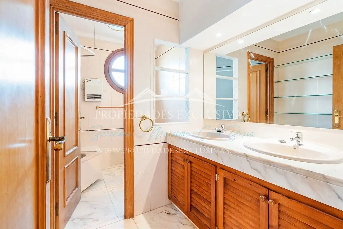 Baño de Casa o chalet en venta en Teià con Aire acondicionado, Calefacción y Jardín privado