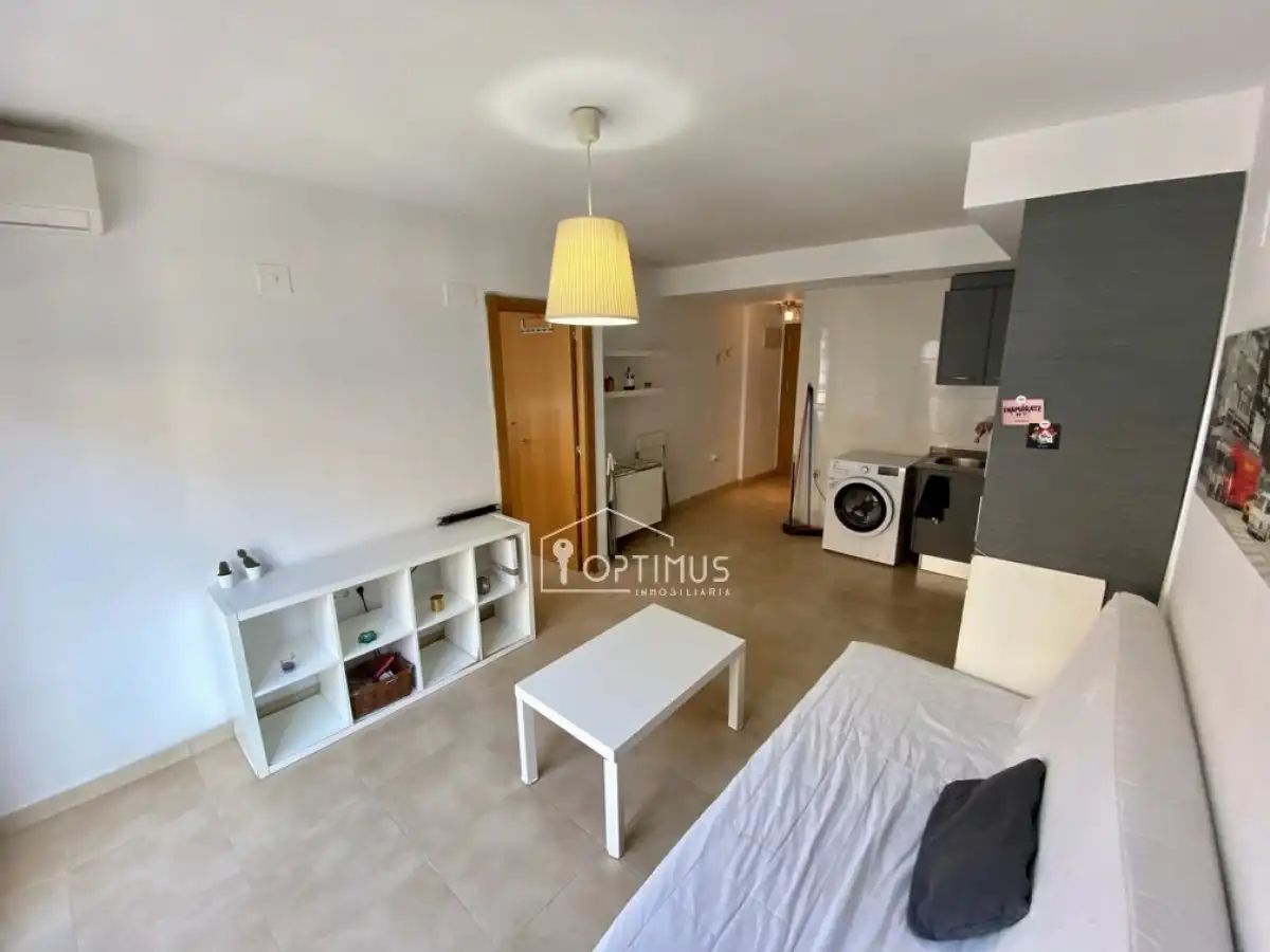 Appartamento con terrazza in vendita a Calle AMPARO BALLESTER 27, imagen 4