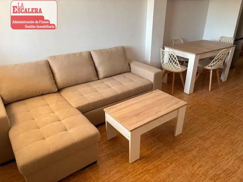 Wohnzimmer von Einfamilien-Reihenhaus zur Miete in Castalla