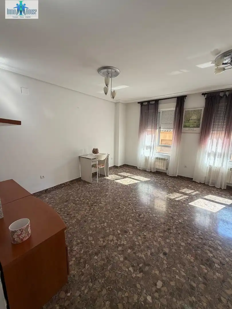 Sala de estar de Dúplex en venta en Albacete con Calefacción y Amueblado