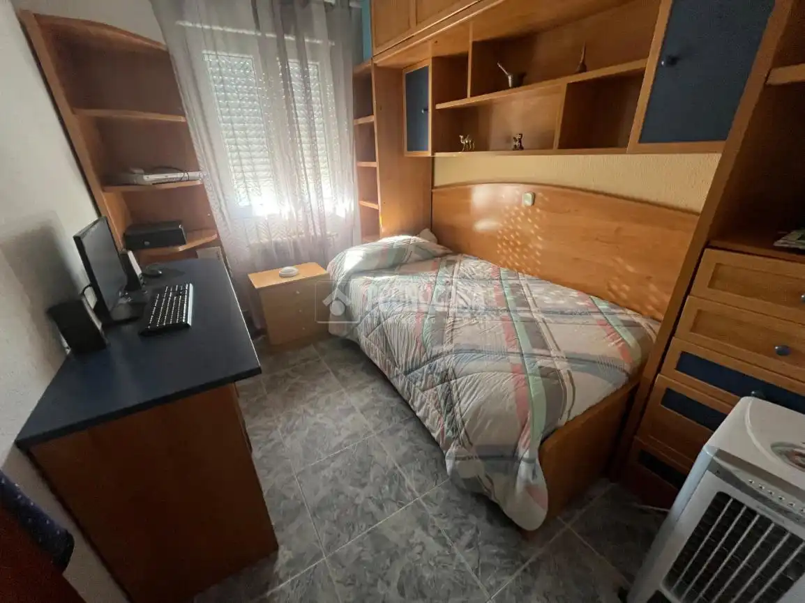 Habitación de Piso en venta en Humanes de Madrid con Calefacción y Terraza