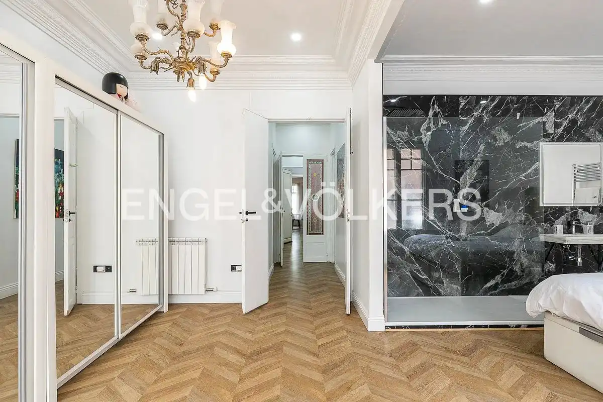 Piso de alquiler en Barcelona con Calefacción, Parquet y Amueblado