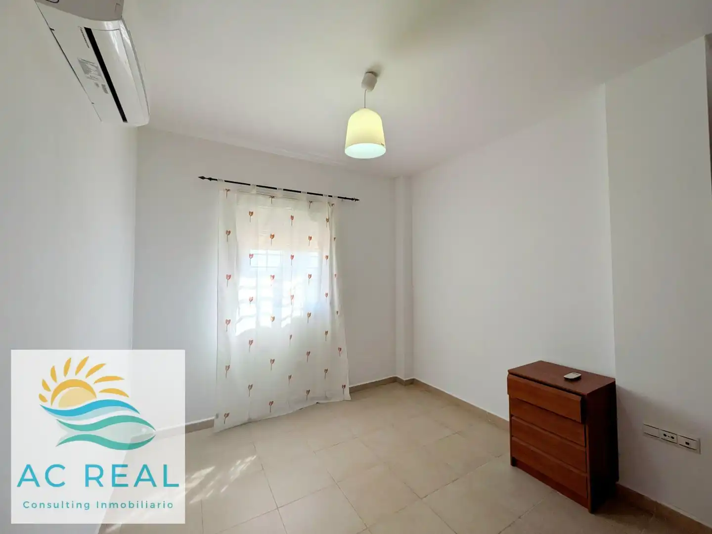 Habitación de Casa adosada en venta en Ayamonte con Aire acondicionado, Jardín privado y Terraza