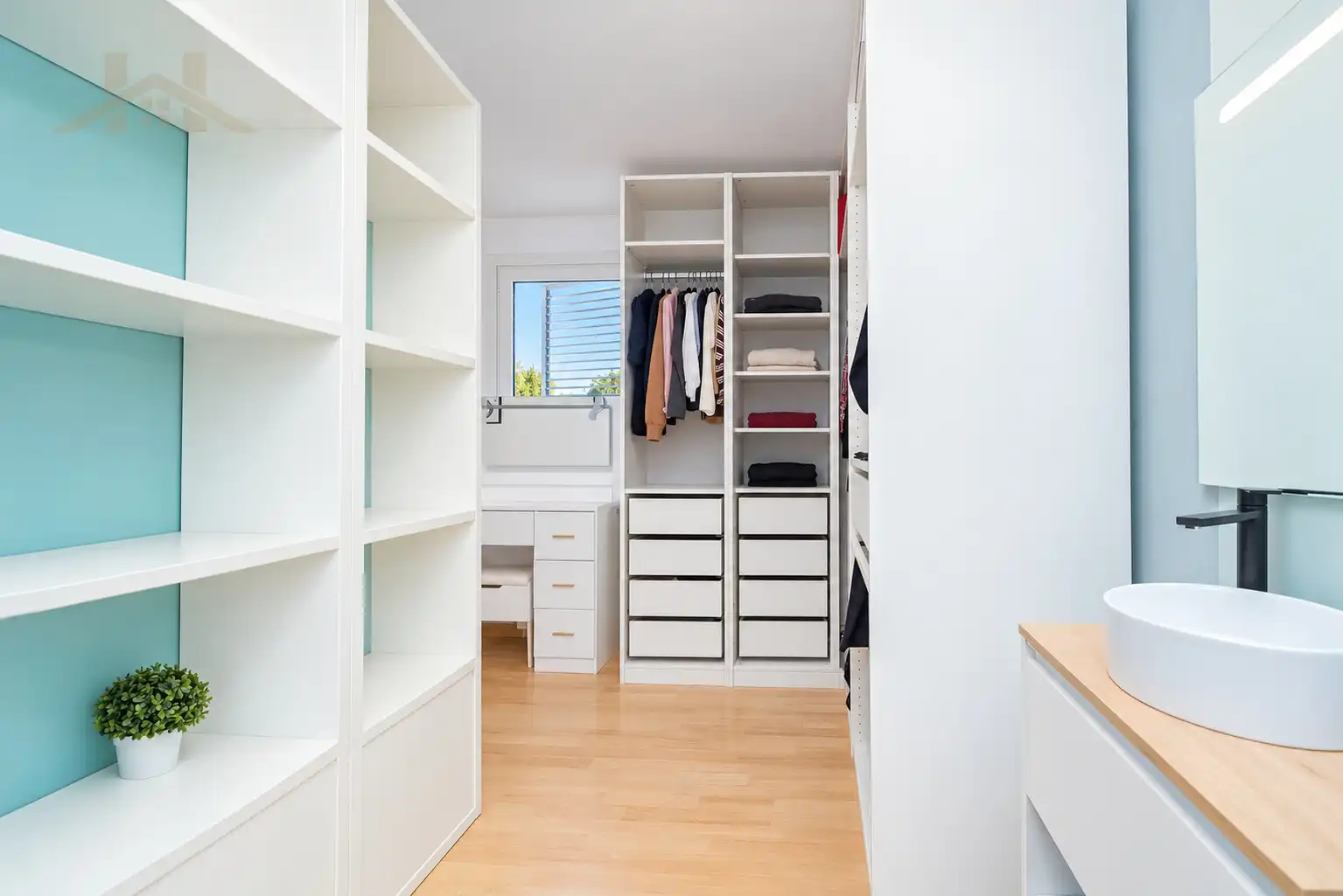 Schlafzimmer von Einfamilien-Reihenhaus zum Verkauf in Las Rozas de Madrid