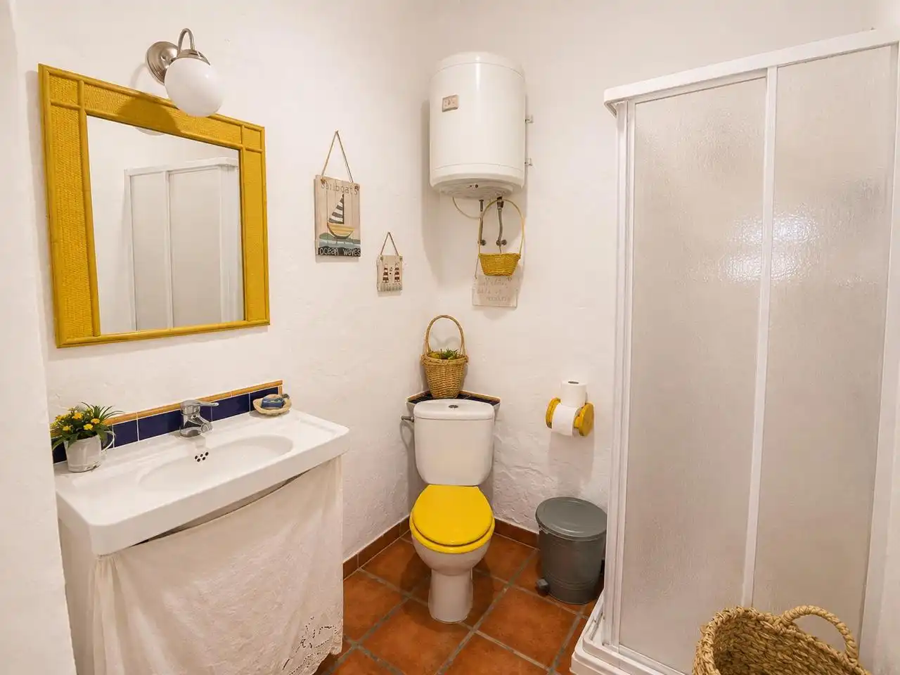 Bany de Finca rústica en venda en Guareña amb Jardí privat, Terrassa i Piscina