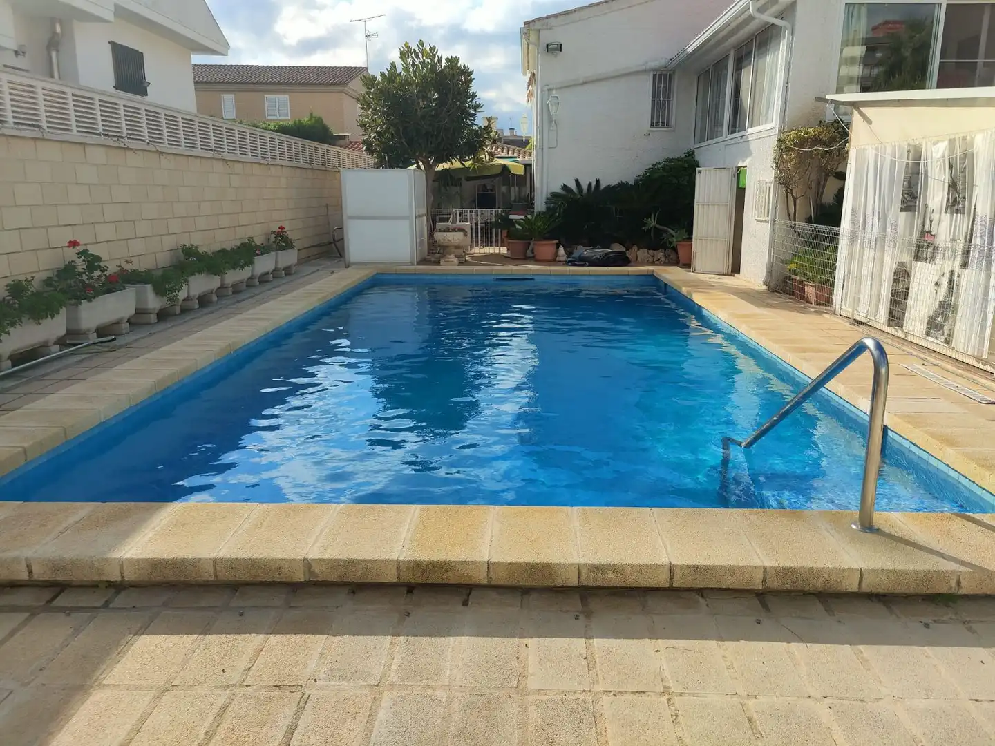 Schwimmbecken von Haus oder Chalet zum Verkauf in Canet d'En Berenguer mit Klimaanlage, Heizung und Privatgarten
