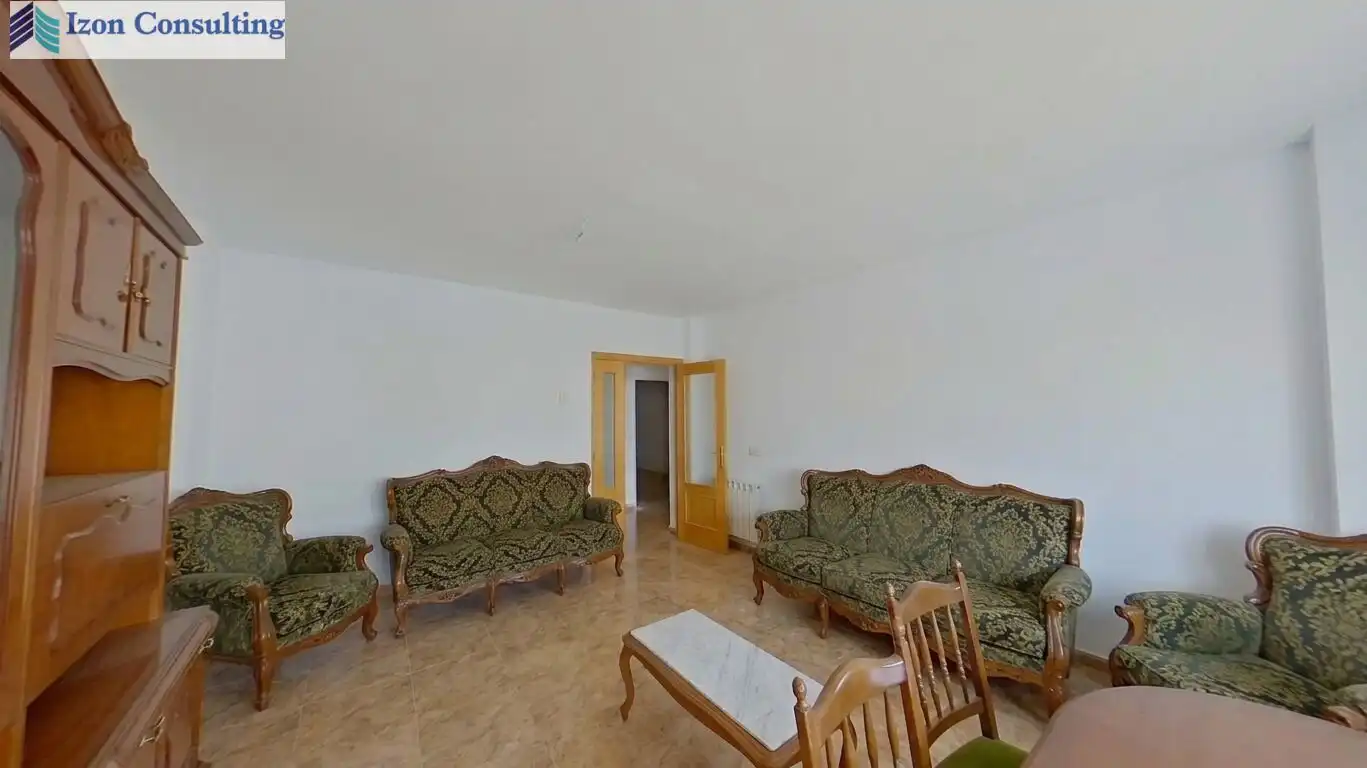 Sala d'estar de Casa adosada en venda en Pozohondo amb Calefacció, Terrassa i Traster