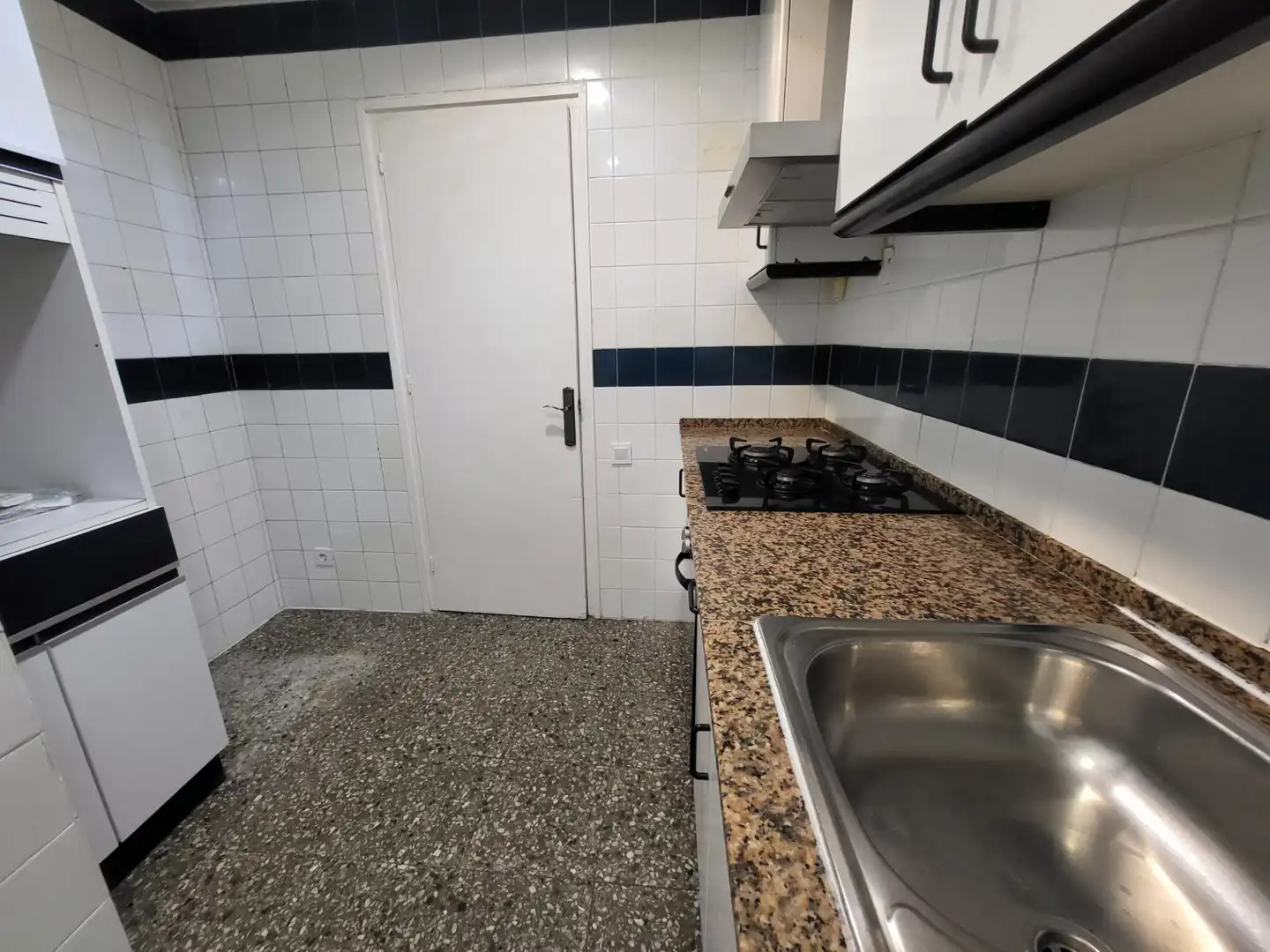 Cocina de Piso en venta en Barcelona con Aire acondicionado y Horno