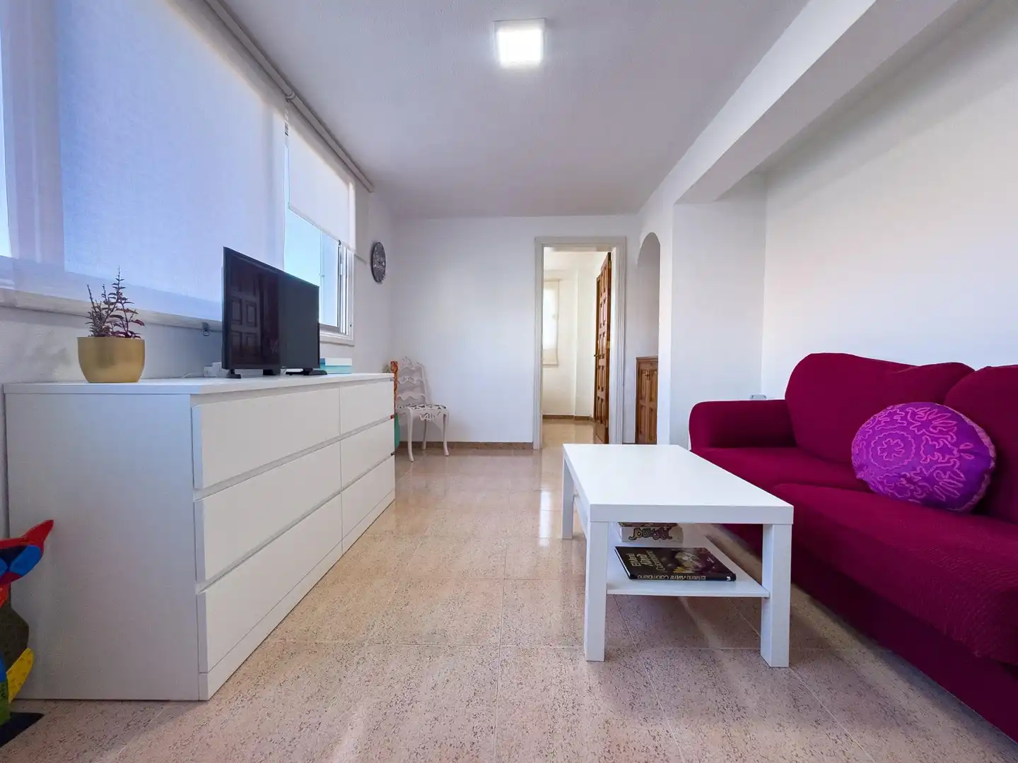 Sala d'estar de Casa o xalet en venda en La Orotava amb Jardí privat