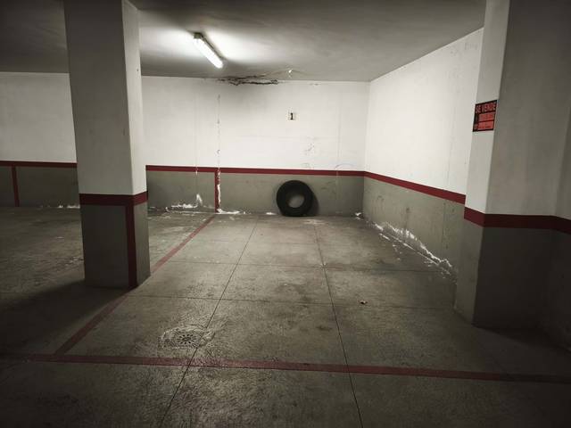 Garaje en Venta en CALLE CALVARIO  EDF. ACAYMO en Centro