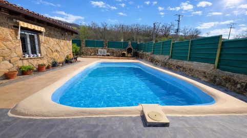 CHALET CON PISCINA