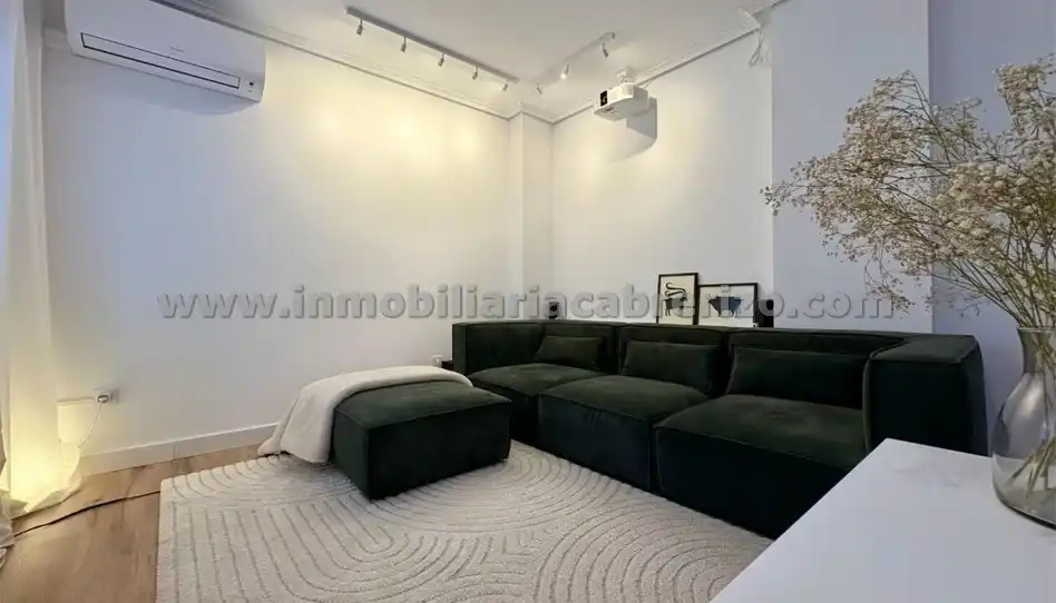 Sala de estar de Dúplex en venta en  Logroño con Aire acondicionado, Calefacción y Parquet