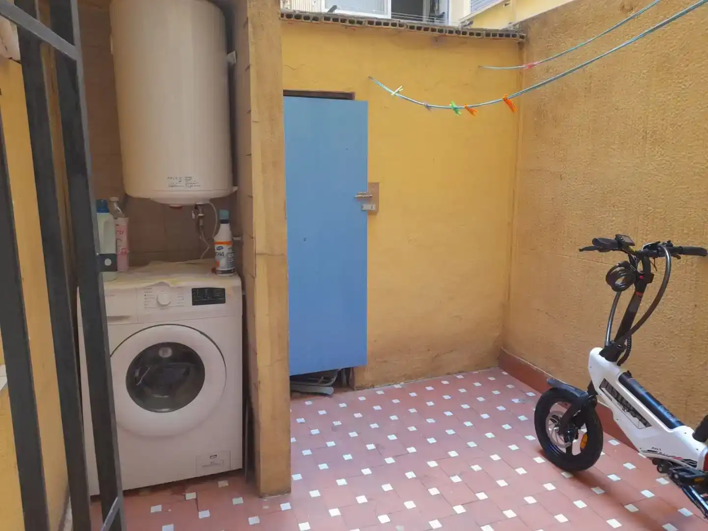 Flat for rent in  Valencia Capital  with Air Conditioner