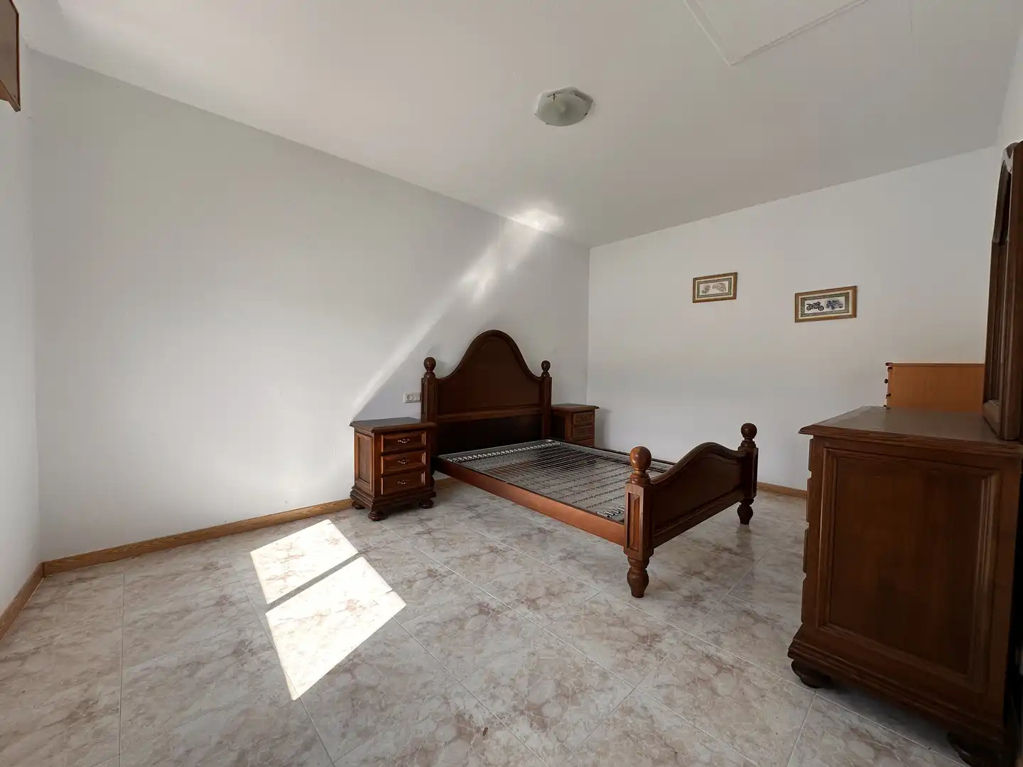 Habitación de Casa adosada de alquiler en Negreira
