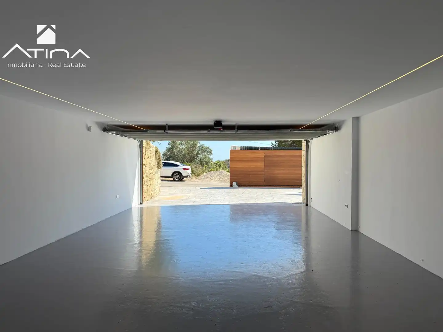Houses for sale in Jávea / Xàbia  with Air Conditioner, Private garden and Terrace