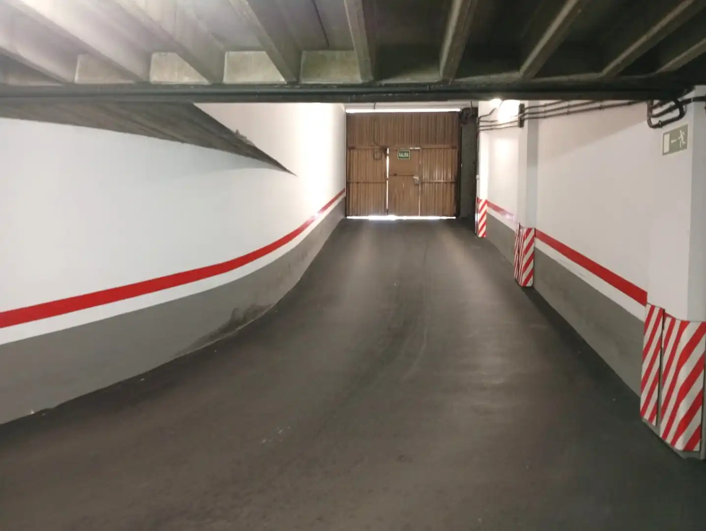 Parkplatz von Garage zum Verkauf in Oviedo 