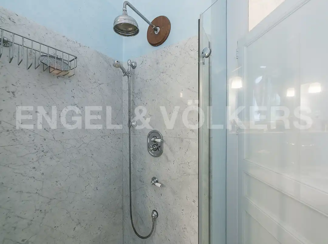Badezimmer von Haus oder Chalet zum Verkauf in Barcelona mit Heizung, Terrasse und Abstellraum