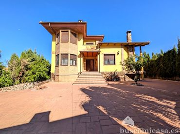 Casa con piscina en venta en Radio Faro