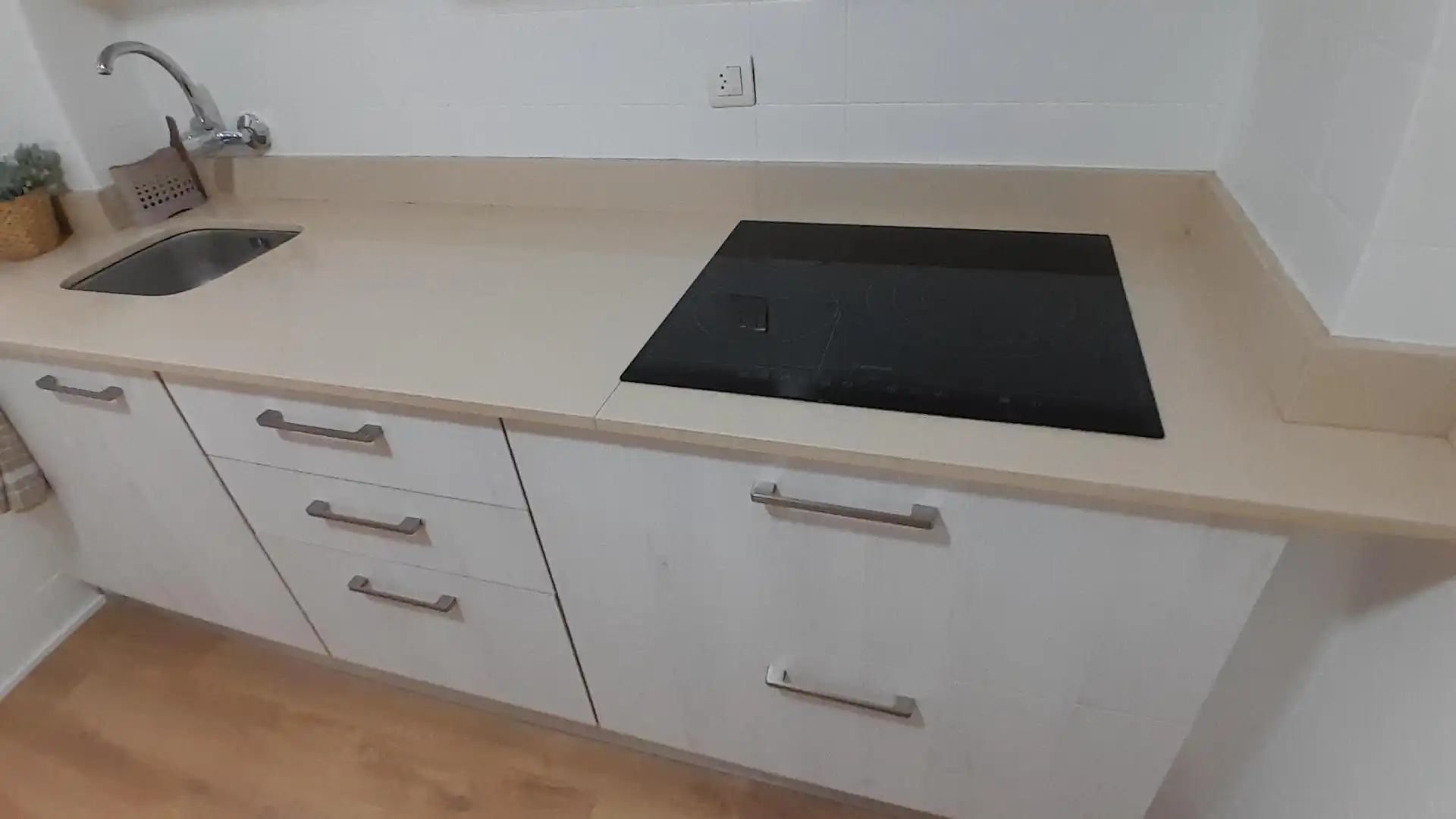 Cuina de Pis en venda en Yecla amb Calefacció, Traster i Balcó