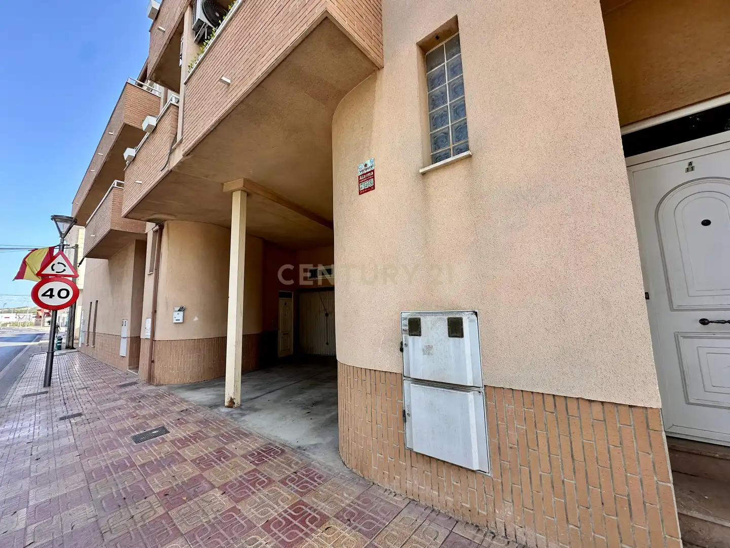 Vista exterior de Casa adosada en venta en Jacarilla con Balcón