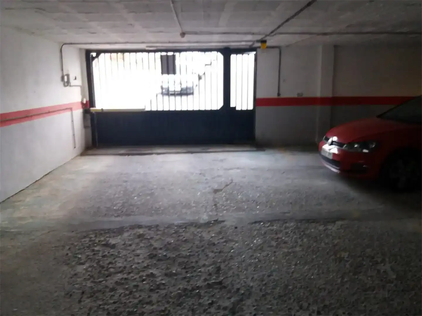 Parking of Garage for rent in San Roque