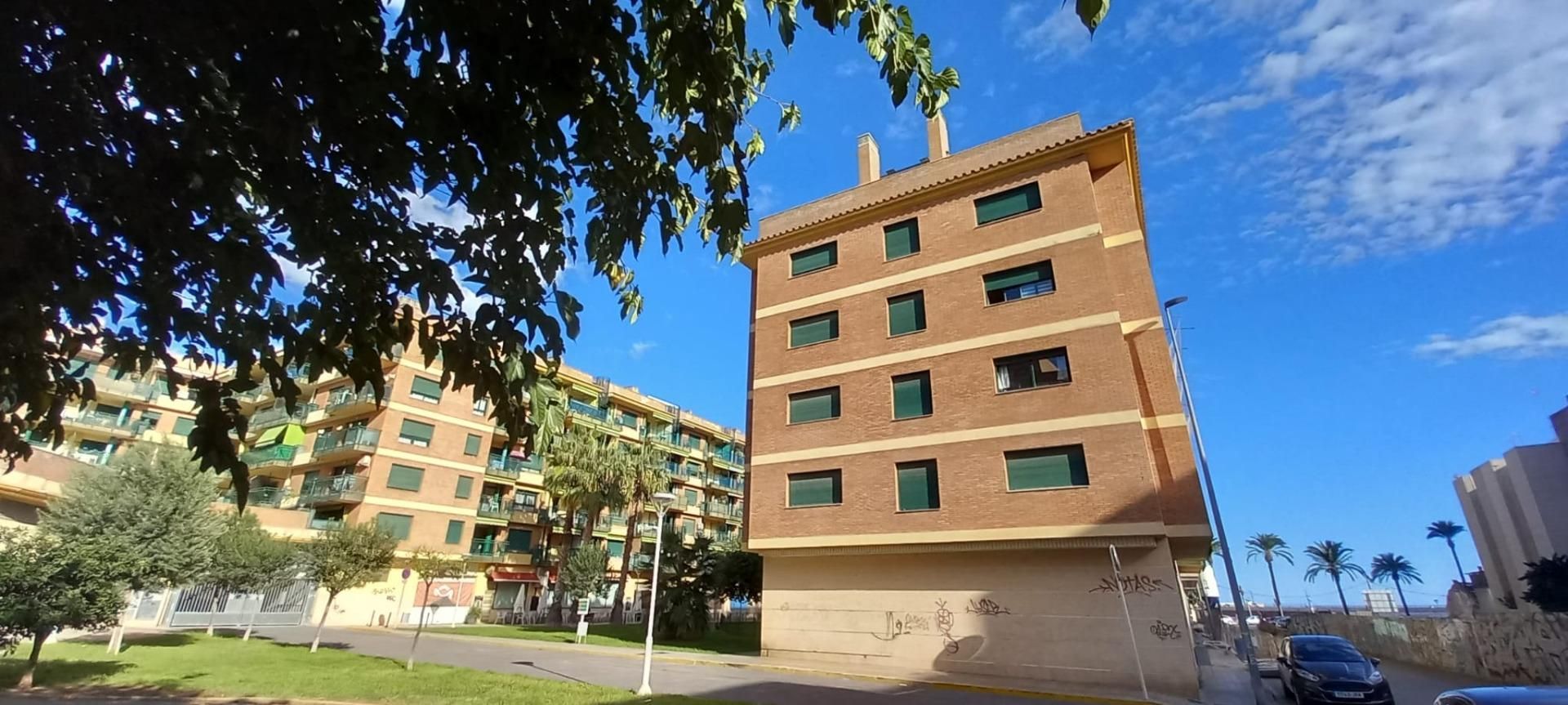 Vista exterior de Piso de alquiler en Benicarló con Aire acondicionado y Terraza