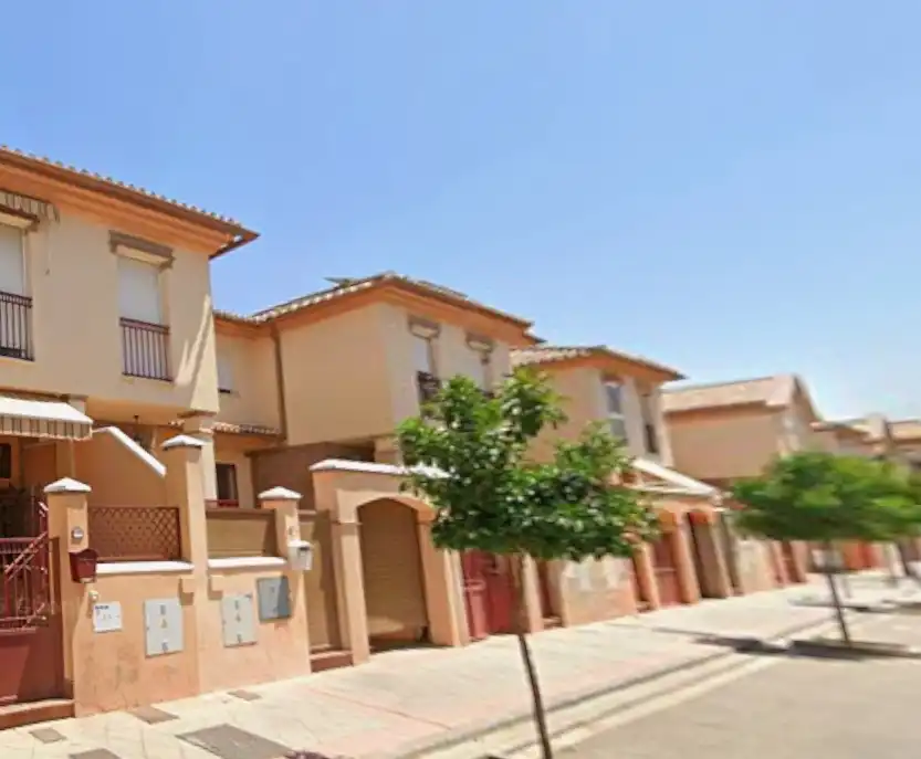 Terraced house for sale in Calle Girasol 50