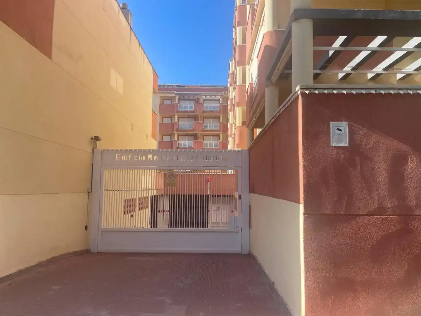 Aparcament de Àtic en venda en Isla Cristina amb Aire condicionat, Piscina i Balcó