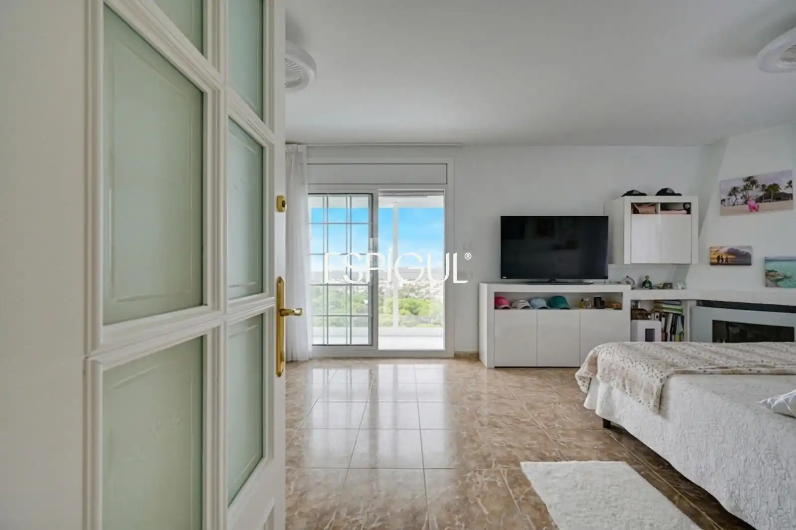 Living room of Houses for sale in Rubí  with Air Conditioner, Heating and Terrace