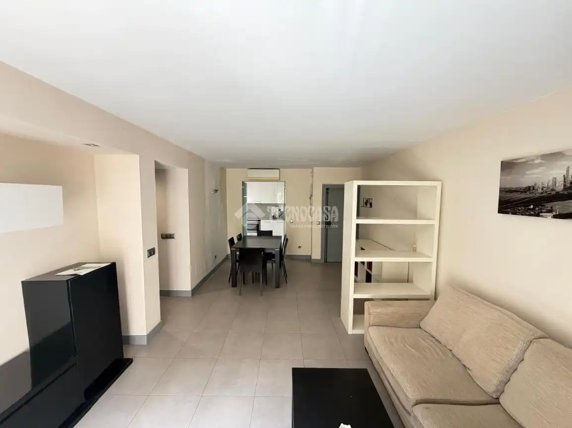 Living room of Flat for rent in Madrid  with Air Conditioner and Heating