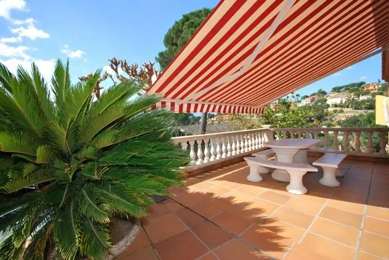 Terraza de Casa o chalet en venta en Maçanet de la Selva con Calefacción, Jardín privado y Piscina