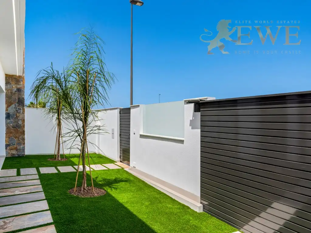 House for sale in Calle Arturo Perez Reverte, imagen 4