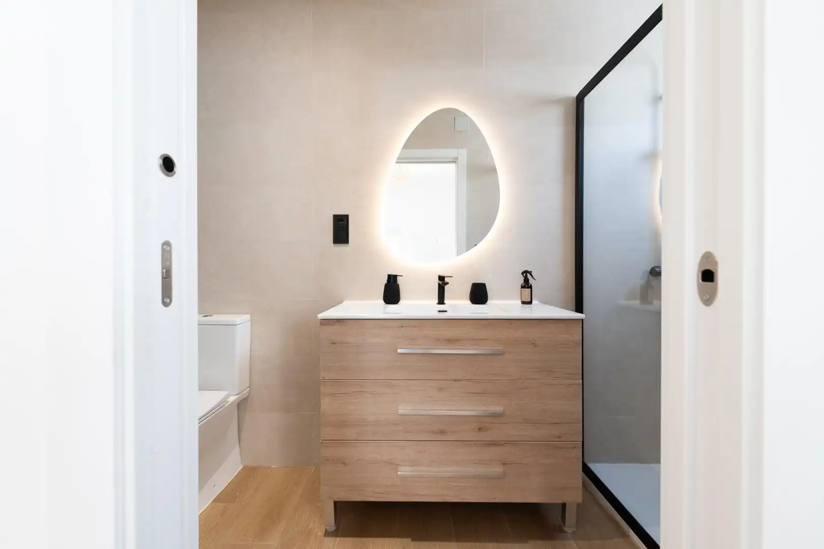 Bathroom of Flat for sale in Málaga  with Furnished