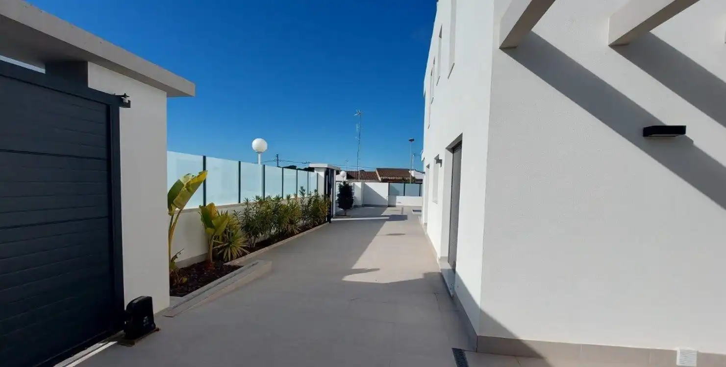 Chalet con terraza en venta en Los Balcones - Los Altos, imagen 29