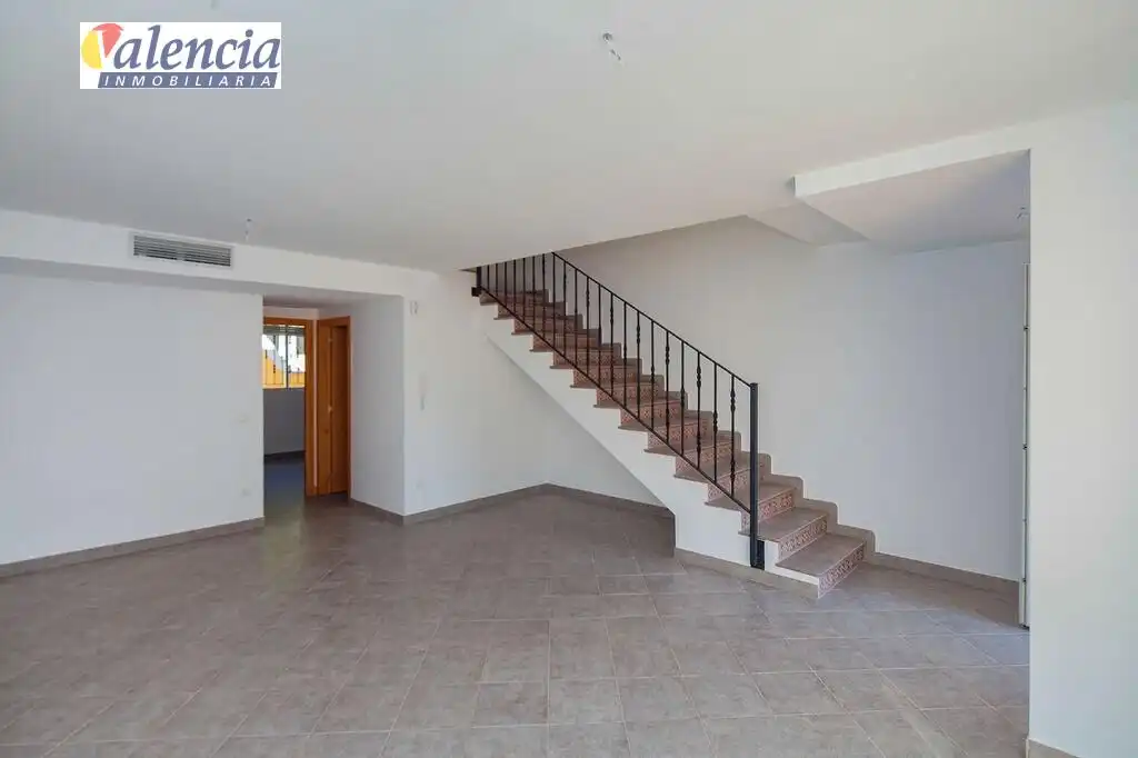 Casa adosada en venda en Gilet