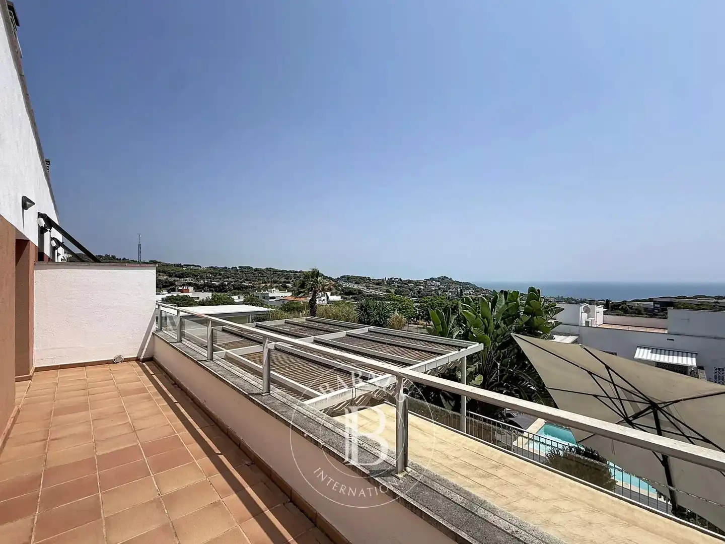 Terraza de Casa adosada en venta en Mataró con Aire acondicionado, Calefacción y Jardín privado