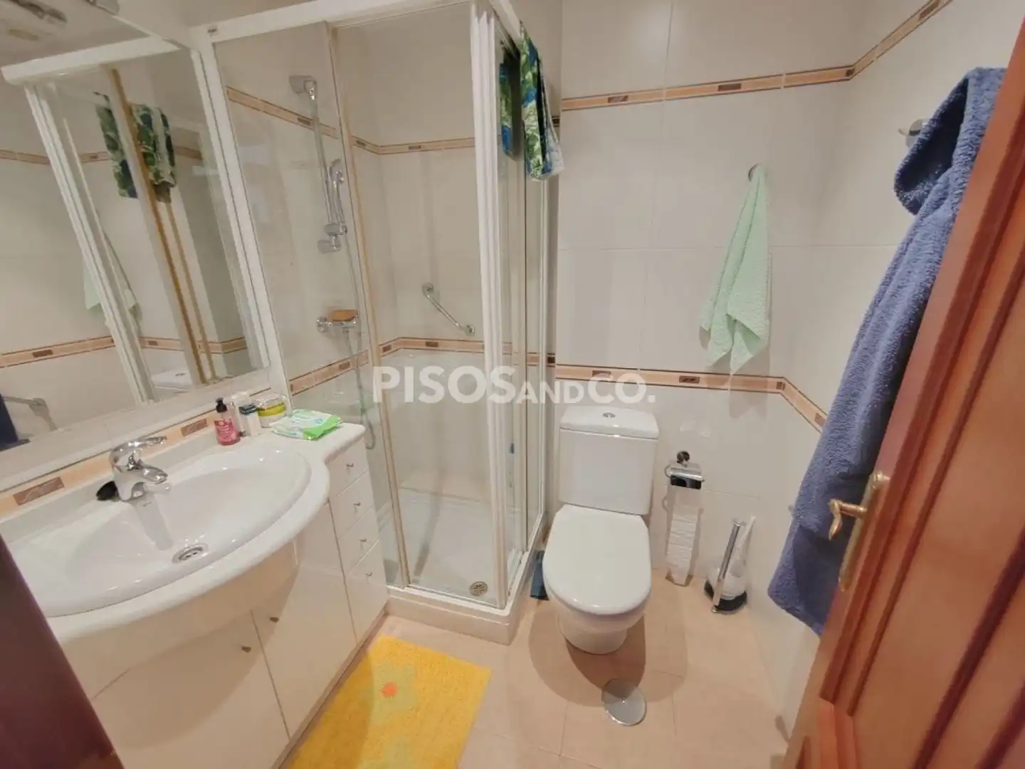 Baño de Piso en venta en A Coruña Capital  con Calefacción, Trastero y Amueblado