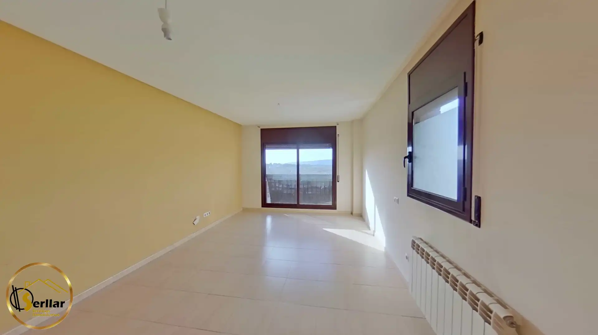 Sala de estar de Casa adosada en venta en Banyeres del Penedès con Calefacción, Jardín privado y Terraza