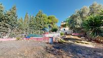 Jardí de Casa o xalet en venda en Chiva amb Aire condicionat, Terrassa i Piscina