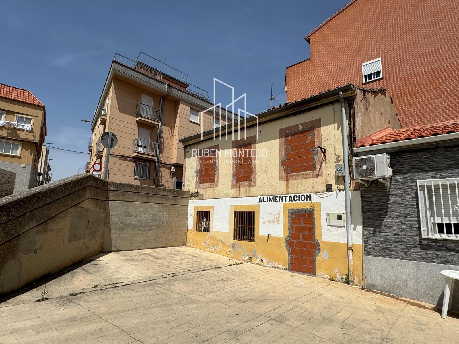 Exterior view of Land for sale in Salamanca Capital