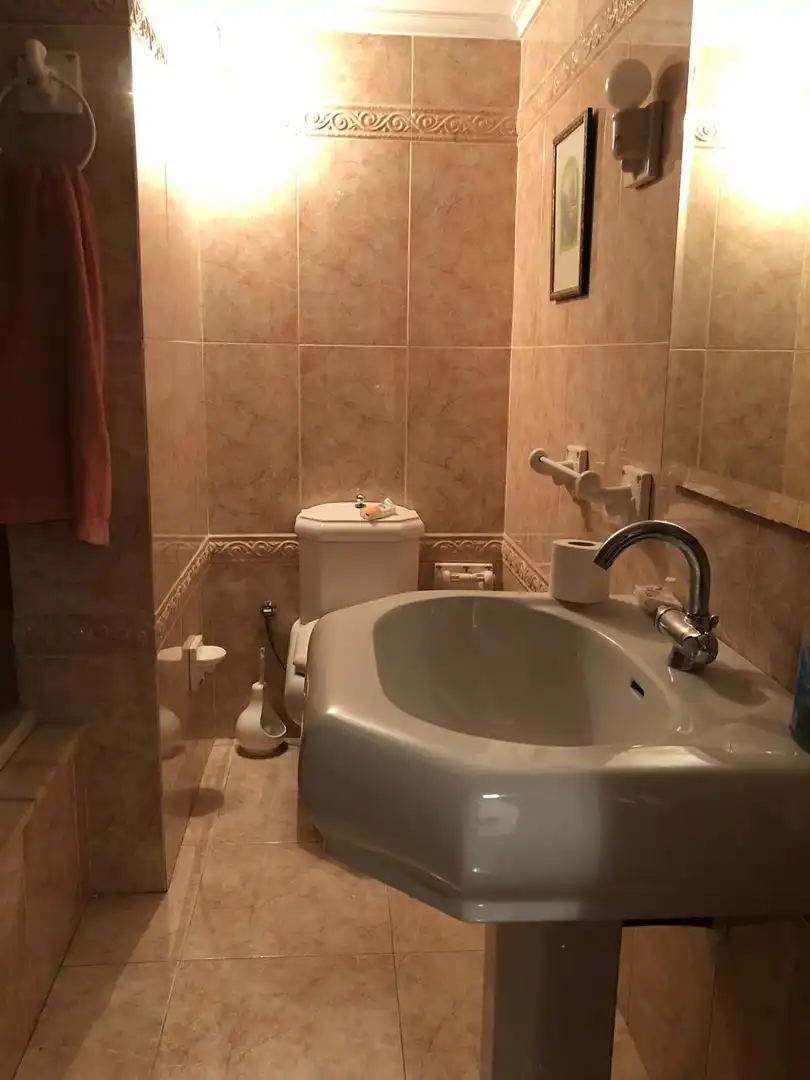 Baño de Piso en venta en Lugo con Terraza, Trastero y Amueblado