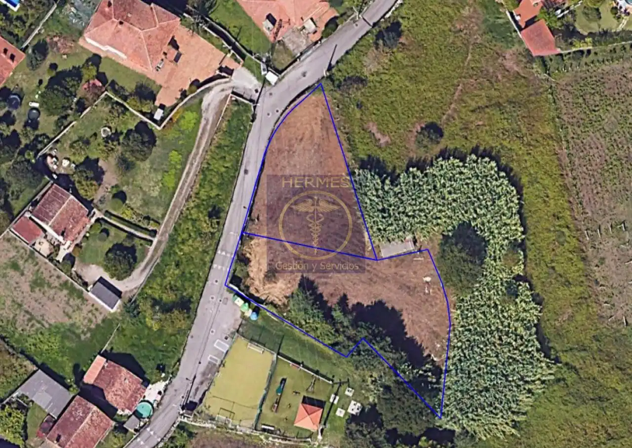 Residential land for sale in San Salvador - Caeira