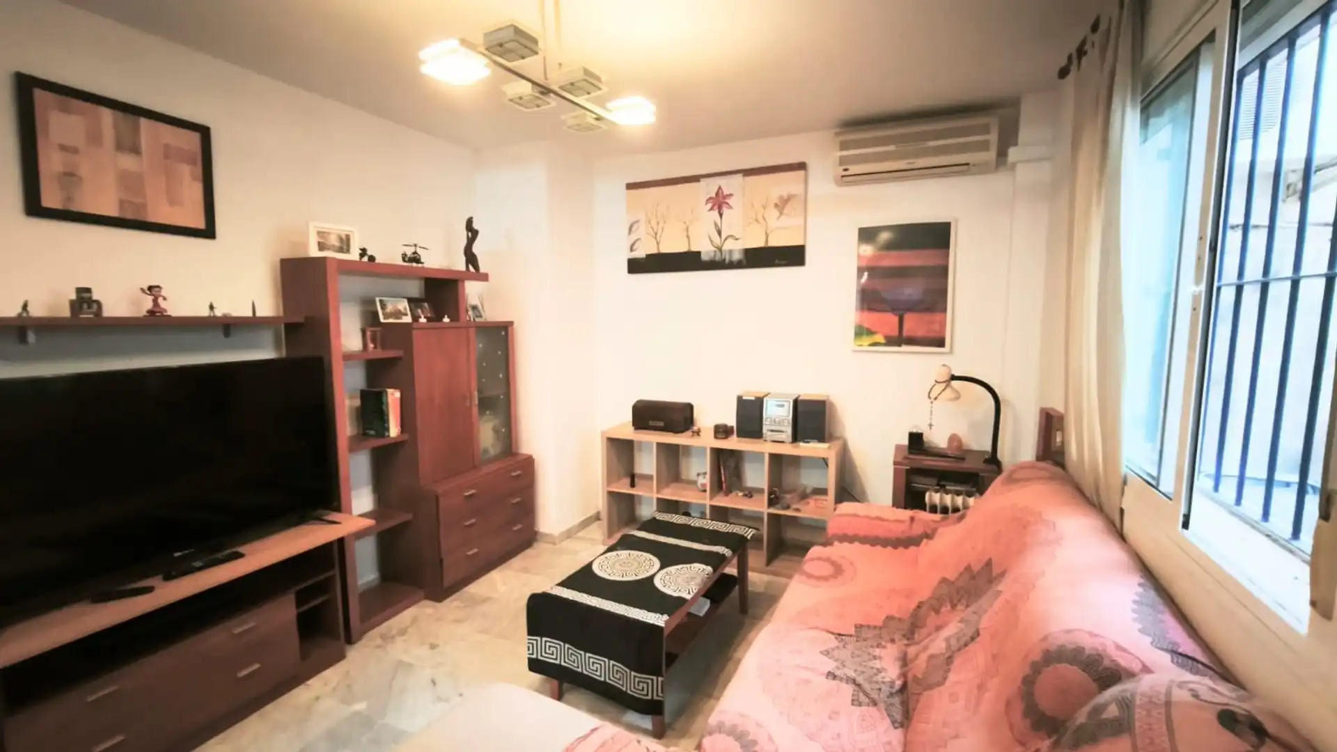 Sala d'estar de Apartament en venda en Málaga Capital amb Aire condicionat