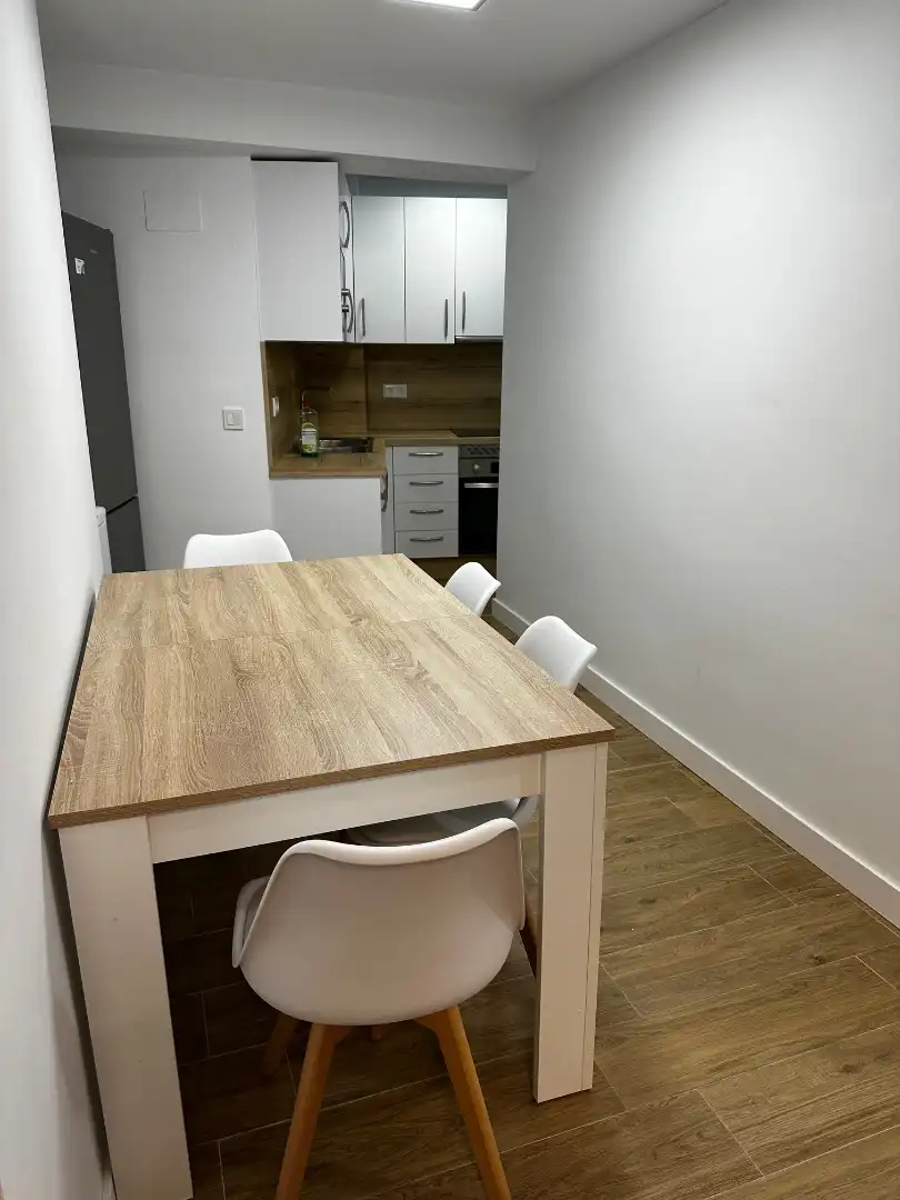 Comedor de Piso de alquiler en Córdoba con Aire acondicionado, Parquet y Amueblado