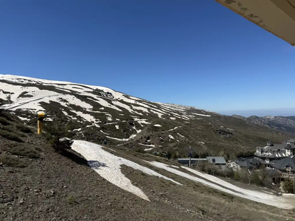 Vista exterior de Apartament en venda en Sierra Nevada amb Piscina